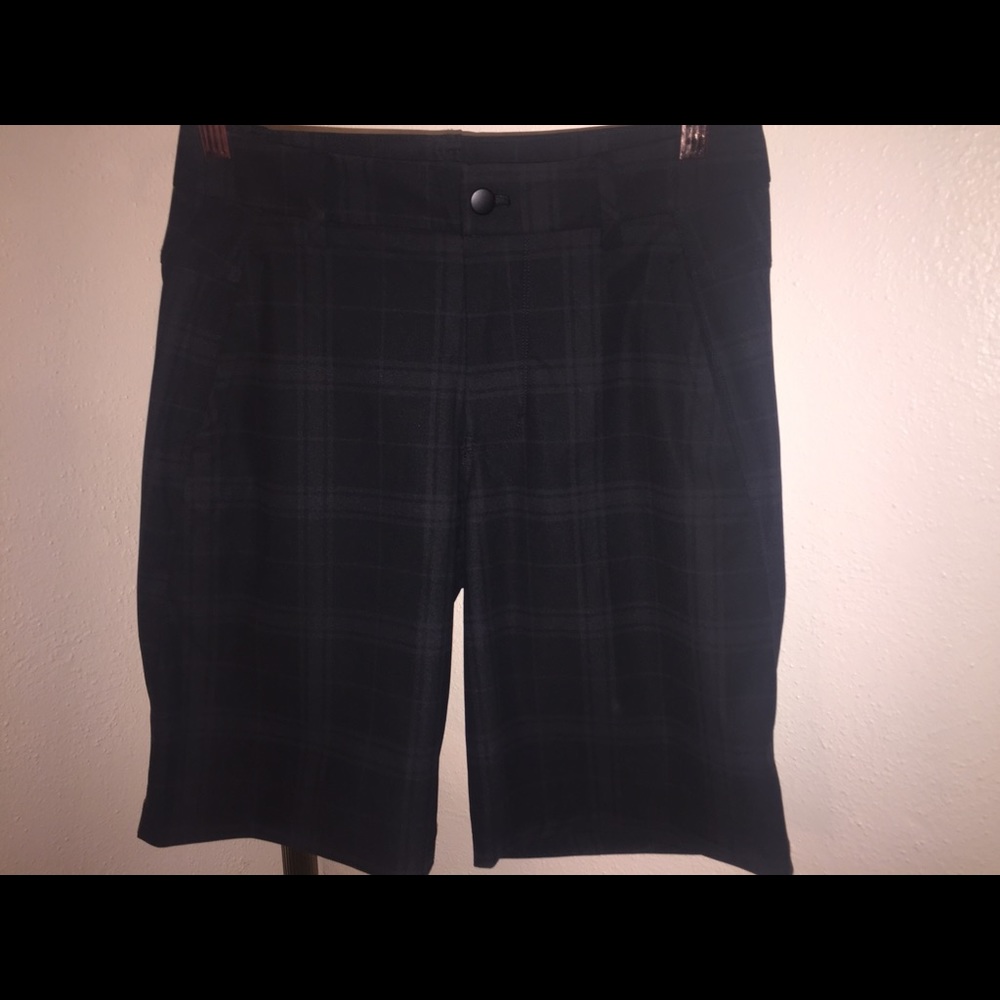 Lululemon Kahuna 2.0 shorts size 30